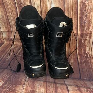 Burton snow boots
